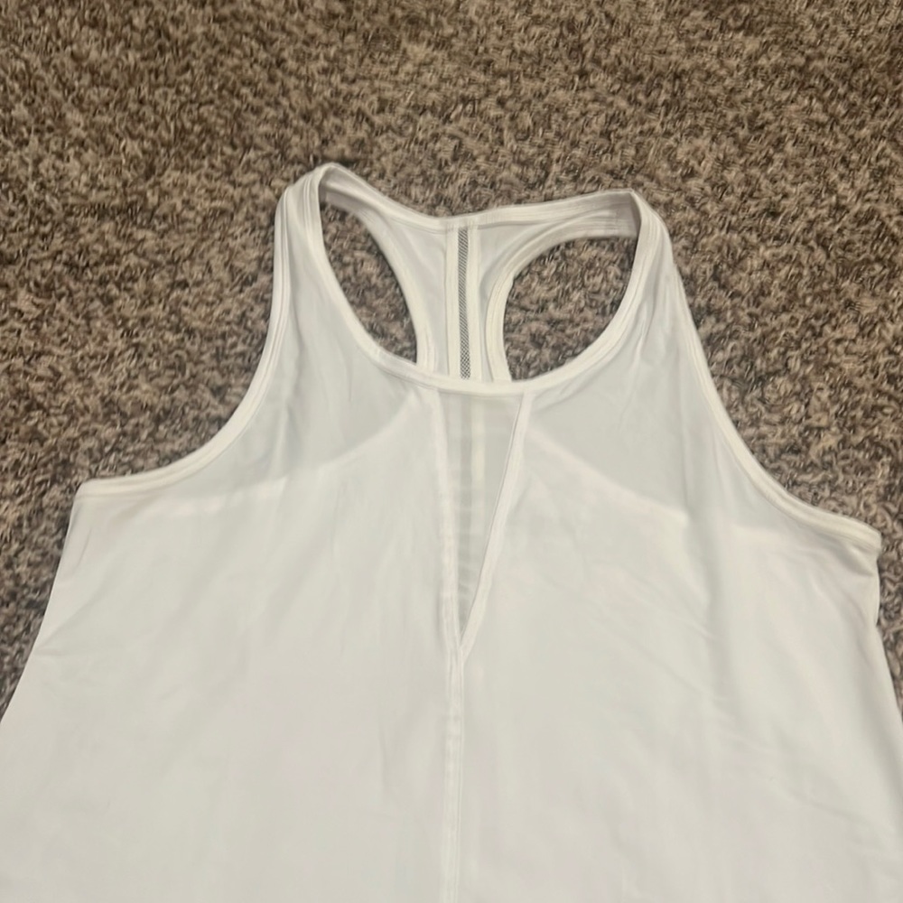 ZYIA effortless tank size large